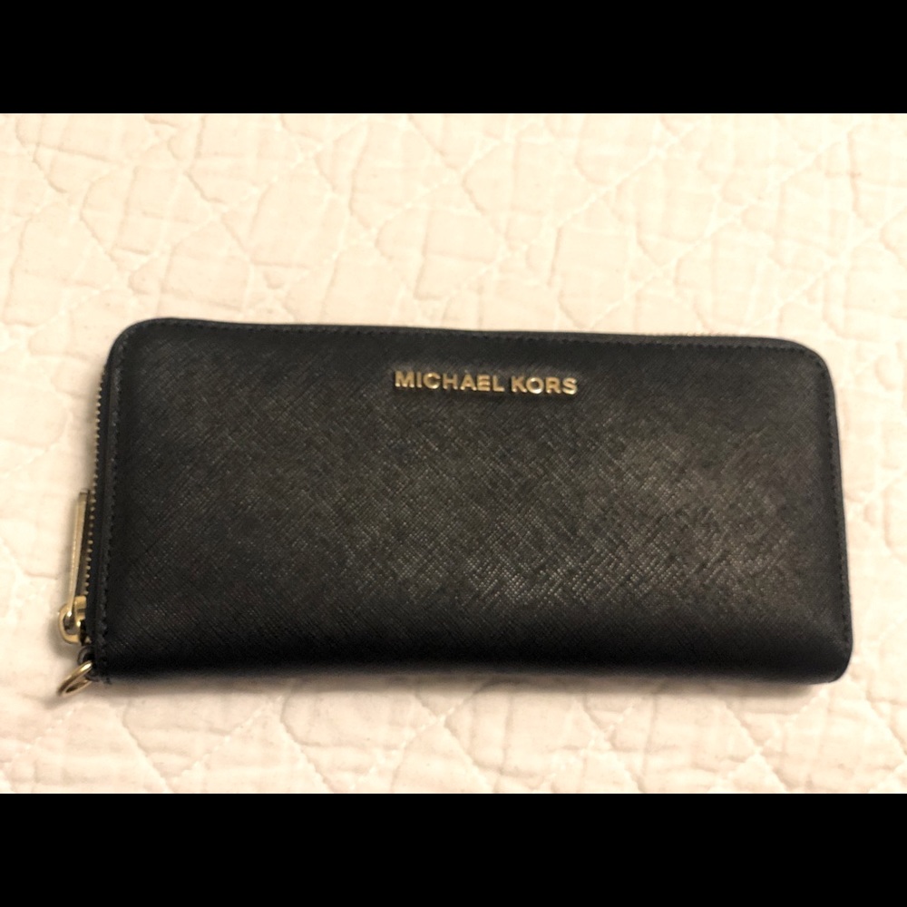 BLUE Micheal Kors Jet Set Travel Zip Wallet